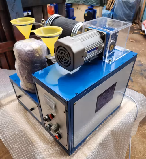 Eterne Quarzsand Vibrationssieb Siebmaschine Vibrationsabscheider zu verkaufen